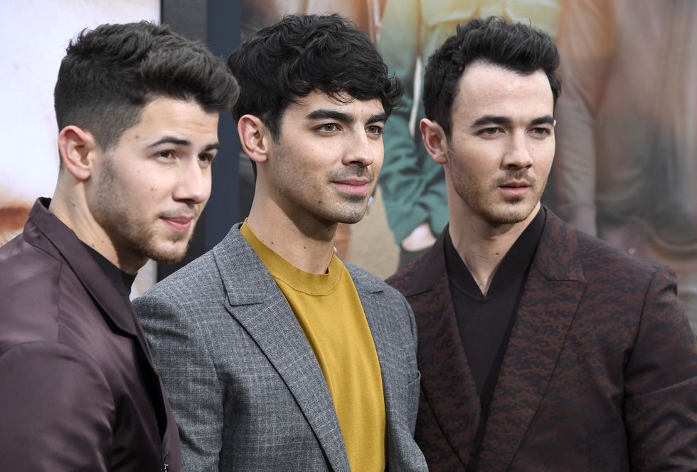 Why Did Jonas Brothers Split Up
